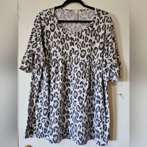 Chic Leopard Print Blouse with Ruffle Sleeves